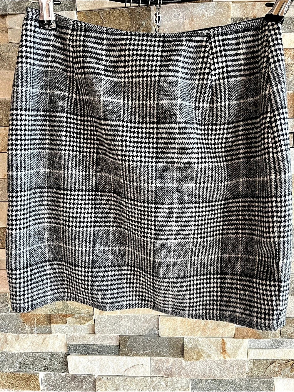 HAODUOYI Plaid Midi Skirt Black & White Small Like New